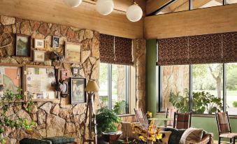 Field & Stream Lodge- Bozeman