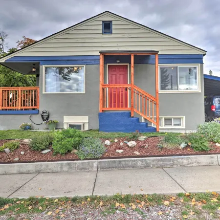 Comfy and Cozy Kalispell Home Walk to Downtown