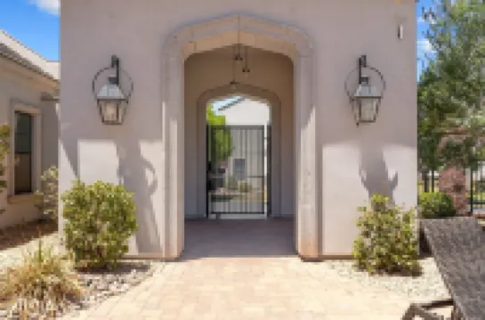 The Wanderer 2 Bedroom Home