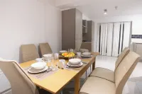 D'Luxe 5 Beds Home in Twickenham London