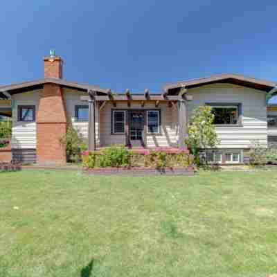 3-bedroom Craftsman home with hot tub/sauna in the Heart of Arcata Hotel Exterior