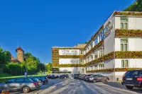 Mercure Fribourg Centre Remparts Hotel dekat Jardin botanique de l'Université de Fribourg