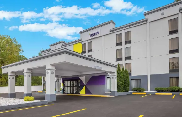 希爾頓克拉克斯薩米特Spark