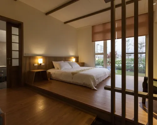 I Leisure B&B Hotels near Artemis Garden