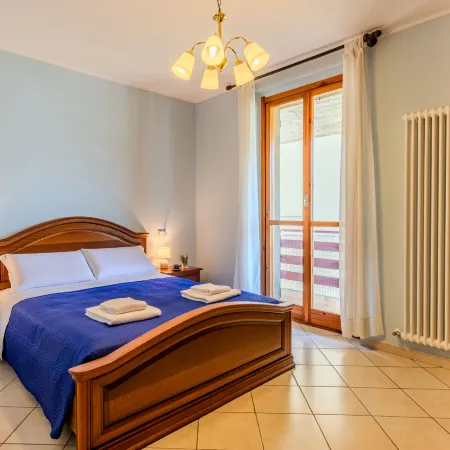 Miralago Guest House