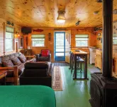 Charming cabin with AC and WiFi in delightful Two Harbors