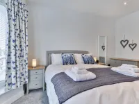 Belle House, Apt 4 Hotels near Scarborough Christian Fellowship