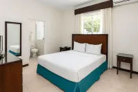 シャーリー リトリート ホテル ハーフ・ウェイ・ツリー周辺のホテル