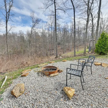 Hot Tub + Fire Pit: Frenchburg Cabin on 1 Acre