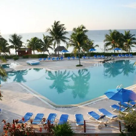Akumal Bay Beach & Wellness Resort