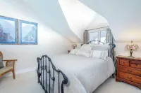 Hruza Hideout by Avantstay Walkable Location + Free Ski Shuttle, Mountain View