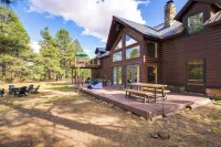 Spacious & Quiet Pagosa Springs Cabin w/ Deck!