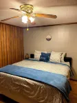 Cozy 2 bedroom condo walking distance to slopes hot tub,pool,gameroom,gym.