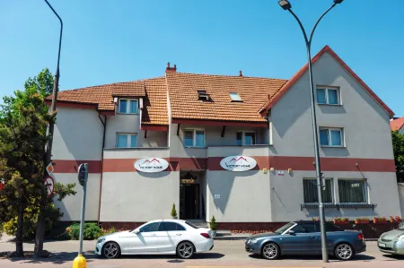 Victory Home Rooms Отели в г. Ожарув-Мазовецкий