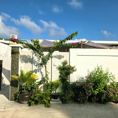 Blue Haven Retreat Hotels near Thulusdhoo Island