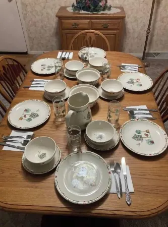 Cozy 3-bedroom 2 bathroom house Отели рядом с достопримечательностью «Мемориальный парк Расселл»