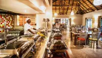 Sabi River Sun Resort - breakfast