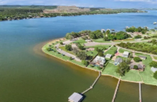 Gorgeous Lakefront Home, Possum Kingdom Lake peninsula! Best Views in the Area!