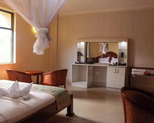 Two Oceans Hotel-VOI Hotels in Voi