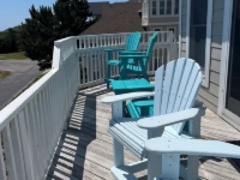 Salty Paws. Pet Friendly. Minutes to Beach. Horizon Ocean Views. Hotels in Corolla