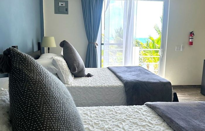Ashton Court Belize