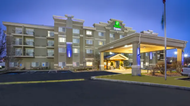 Holiday Inn Express LAYTON-I-15 by IHG
