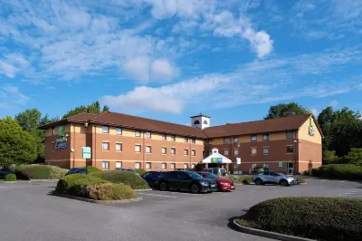 Holiday Inn Express Taunton East Hotels in 