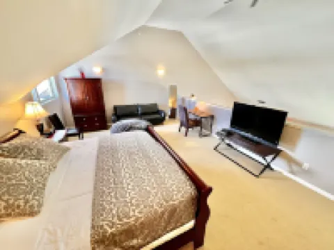 Modern Mountain Vacation! Private Hot Tub 3bd/3bth 金伯利酒店