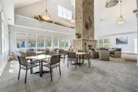 CasaBianca-Pool/FitnessCenter/Hiking/GameRoom Hotels in Arundel