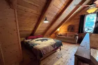 Beautiful Rustic 3-Bedroom Cabin Near Munising-Next To UTV/ATV/Snowmobile Trails