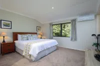 Hazelwood Mapua B&B เฮเซลวูด มาพัว B&B - ติดทะเล