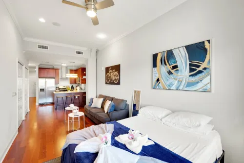 Rooftop Pool and Modern Amenities - Charming Studio Retreat