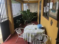 Casa Cerca de Supermercado de la Cadena Walmart, Aceptamos Mascotas con Cochera - Apartments