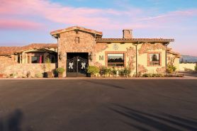 Soaking Tub, Vineyard Views & Wine Trail Access The Casita at Vines Estate by Avantstay