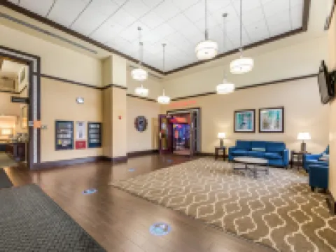 Comfort Suites Chicago O'Hare Airport Hotels in Cook County