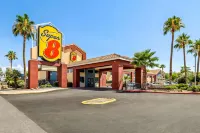 Super 8 by Wyndham Marana/Tucson Area Hotels in Marana
