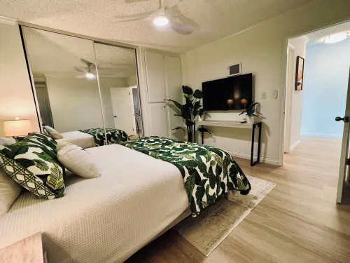 Oceanfront 2 Bed 2 Bath, 2 Parking Spots, Lovely View