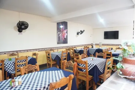 Hotel El Andino Отели в г. Los Patios