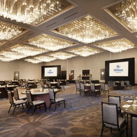 Hilton Fort Worth