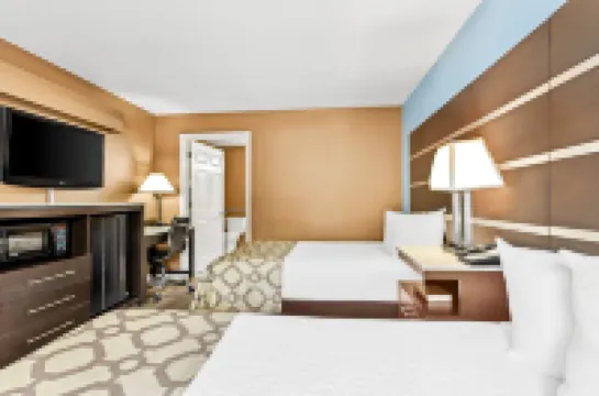 Baymont by Wyndham Forest City