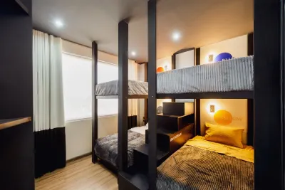 Full House Hotels in 