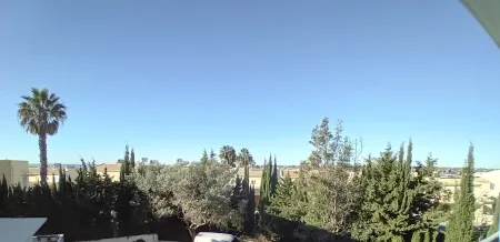 T2 Em Zona Muito Tranquila Отели в г. Пера