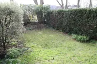 Calme et Élégant 3 Pièces Tout Confort, Avec Terrasse et Jardin Hotels in Maisons-Alfort