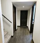 House of comfort  2bdr basement Hotels in Morden