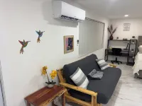 Pasadena Lakes Retreat 2 beds studio in charming Pembroke Pines