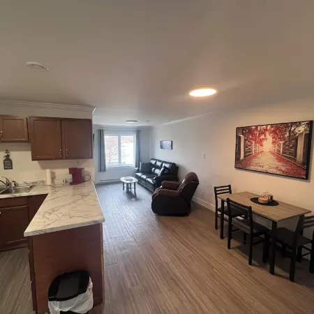Clean 2 Bedroom