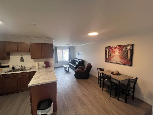 Clean 2 Bedroom