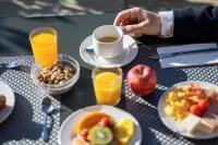 Easy Stay by Hotel la Perla - breakfast