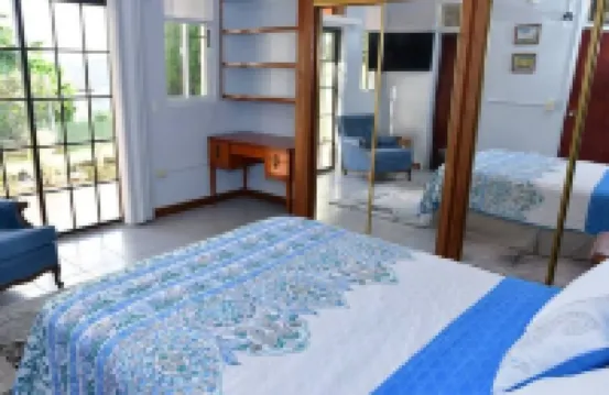 Quiet Cozy Island Mountain Getaway