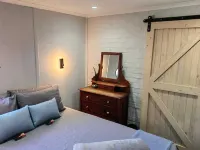 The Tiny Tin House Hotels in Worcester